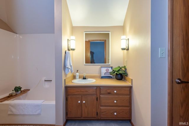 5430 E James Road, Bloomington, IN 47408
