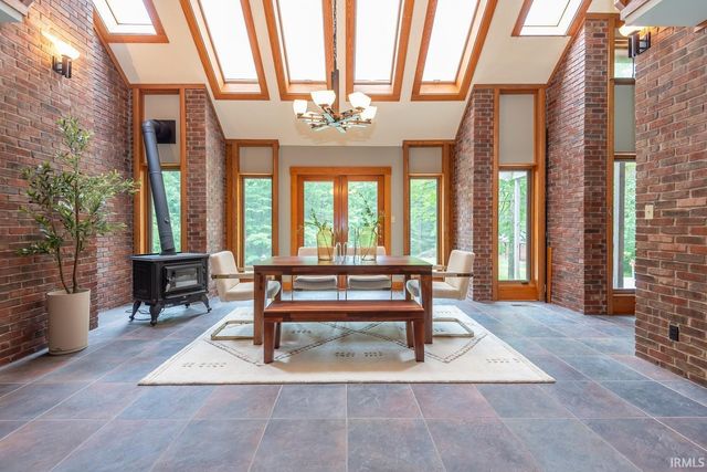 5430 E James Road, Bloomington, IN 47408