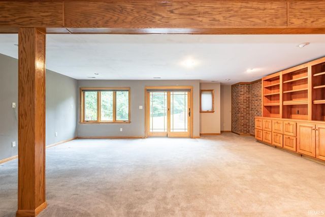 5430 E James Road, Bloomington, IN 47408