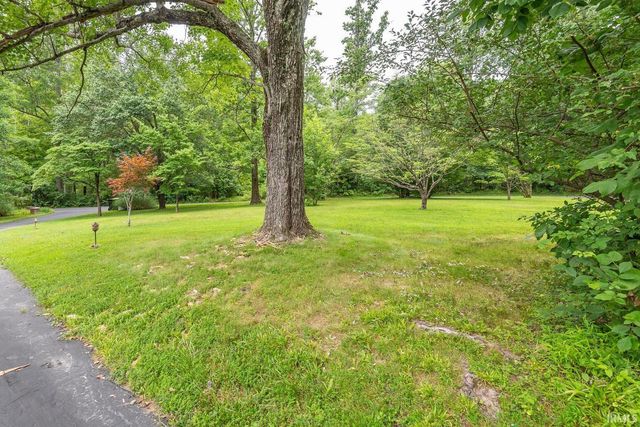 5430 E James Road, Bloomington, IN 47408