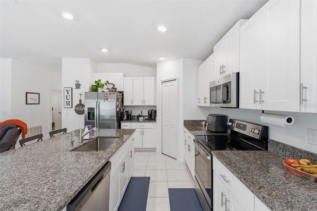 1681 RED LOOP, Lakeland, FL 33801