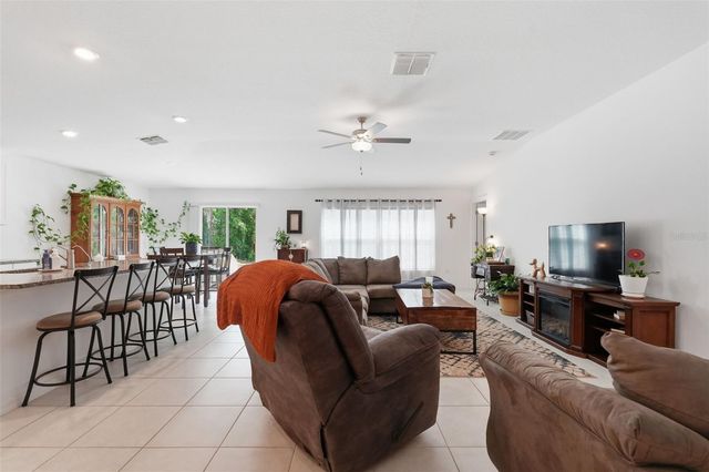 1681 RED LOOP, Lakeland, FL 33801