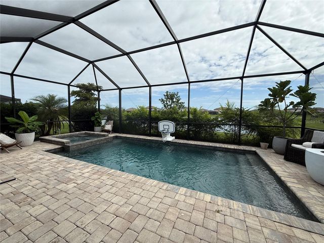 5132 CORAL REEF WAY, Bradenton, FL 34211