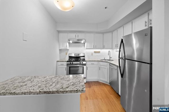 372 Cambridge Drive 372, Ramsey, NJ 07446