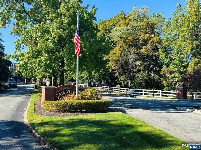 372 Cambridge Drive 372, Ramsey, NJ 07446