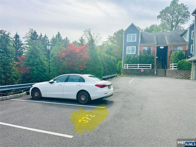 372 Cambridge Drive 372, Ramsey, NJ 07446