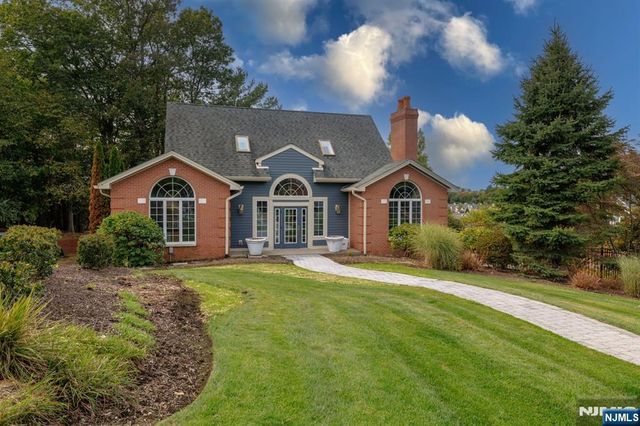 372 Cambridge Drive 372, Ramsey, NJ 07446