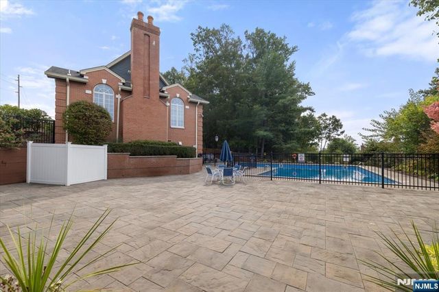 372 Cambridge Drive 372, Ramsey, NJ 07446