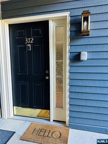 372 Cambridge Drive 372, Ramsey, NJ 07446