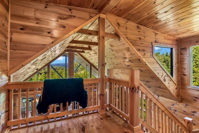 20 Locust Pointe Trail, Murphy, NC 28906