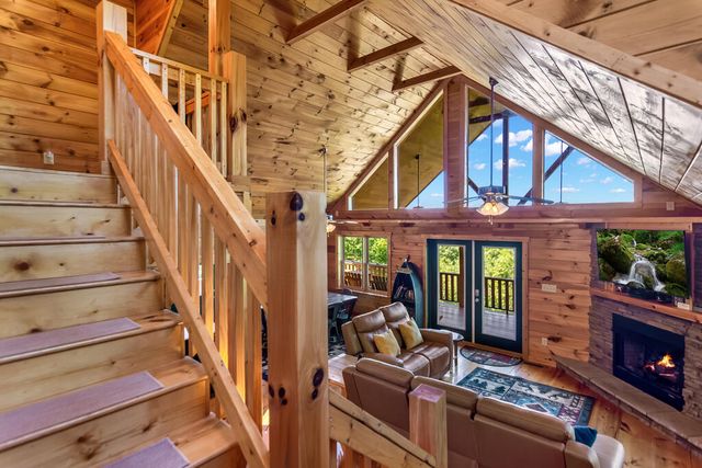 20 Locust Pointe Trail, Murphy, NC 28906