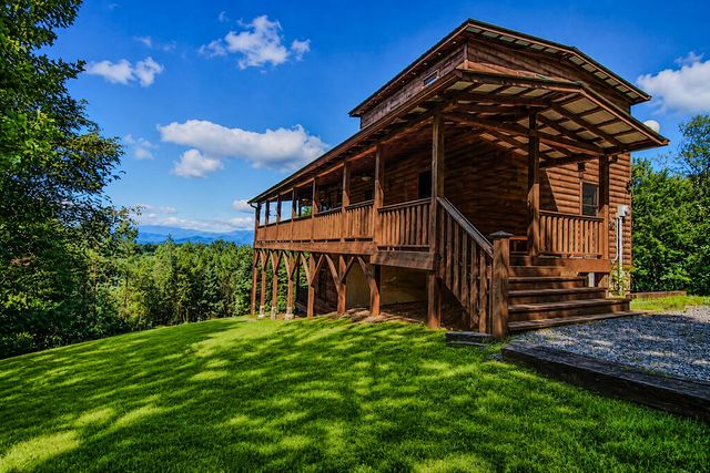 20 Locust Pointe Trail, Murphy, NC 28906