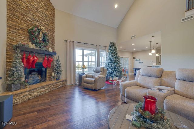 1024 Little Shadden Way, Gray, TN 37615