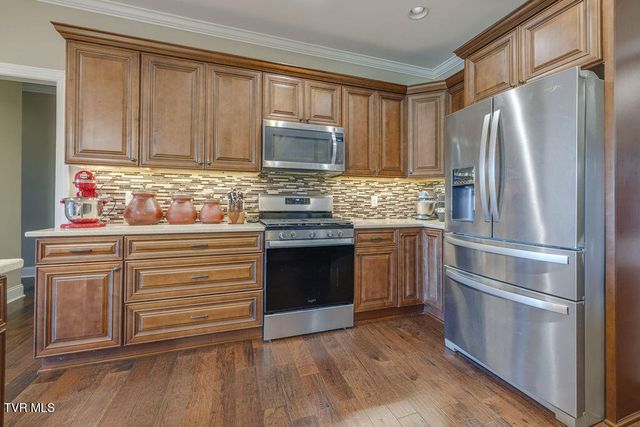 1024 Little Shadden Way, Gray, TN 37615