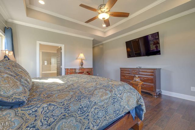 1024 Little Shadden Way, Gray, TN 37615