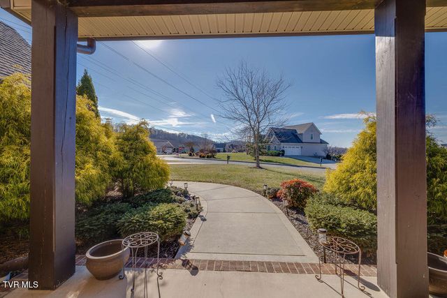 1024 Little Shadden Way, Gray, TN 37615