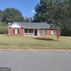 110 Bradley Circle, Barnesville, GA 30204