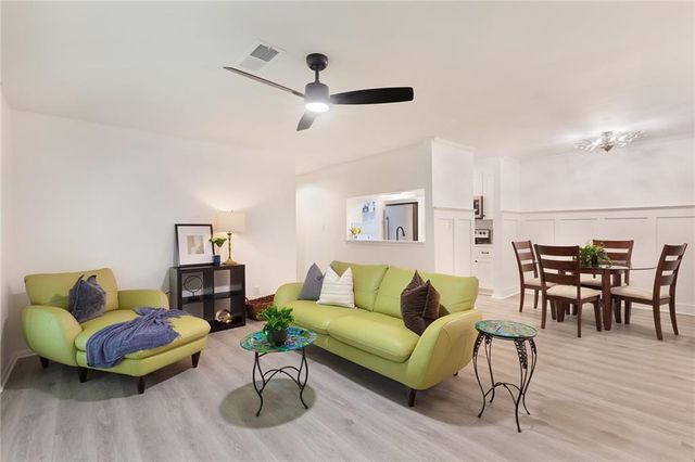403 Tuxworth Circle, Decatur, GA 30033