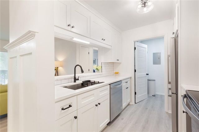 403 Tuxworth Circle, Decatur, GA 30033