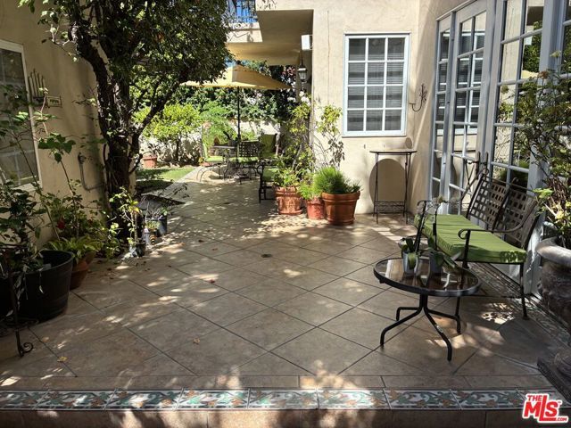341 S Palm Drive Guesthouse, Beverly Hills, CA 90212