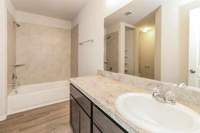 21650 Mamba Way, Houston, TX 77073