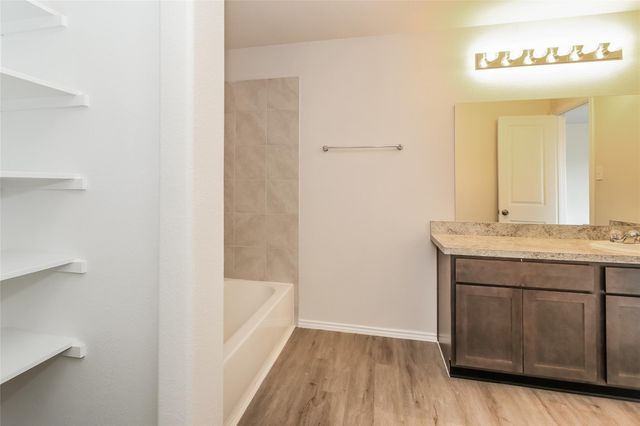 21650 Mamba Way, Houston, TX 77073