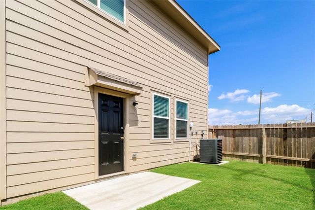 21650 Mamba Way, Houston, TX 77073