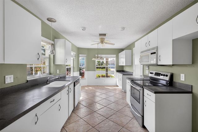 1803 ASHLEY DRIVE, Venice, FL 34292