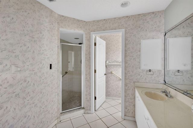 1803 ASHLEY DRIVE, Venice, FL 34292