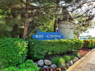 9374 Bay Colony Drive 2S, Des Plaines, IL 60016