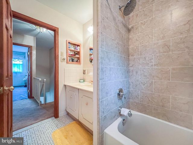 1215 TEMPERANCE LN, Richboro, PA 18954