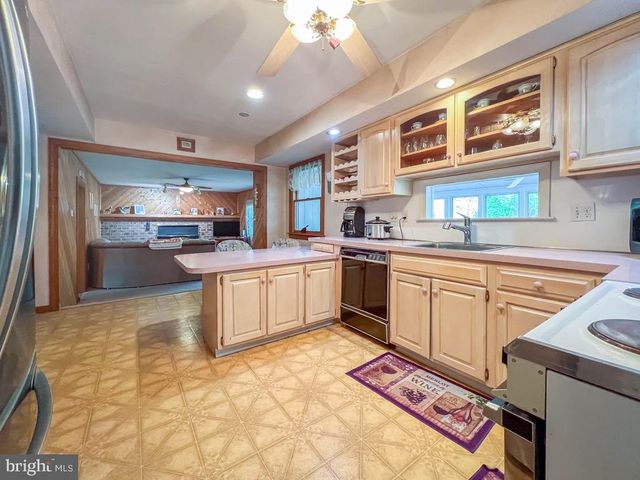 1215 TEMPERANCE LN, Richboro, PA 18954