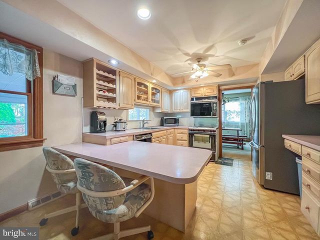 1215 TEMPERANCE LN, Richboro, PA 18954