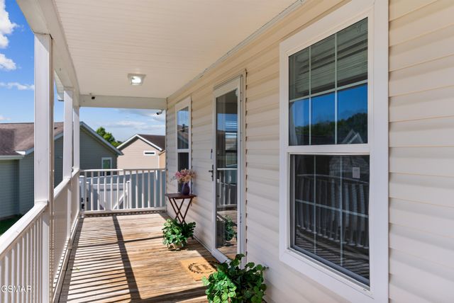 1514 Julia Allison Drive, Sevierville, TN 37876