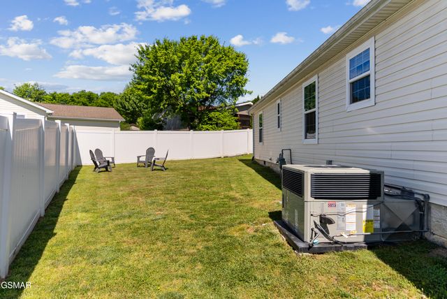 1514 Julia Allison Drive, Sevierville, TN 37876
