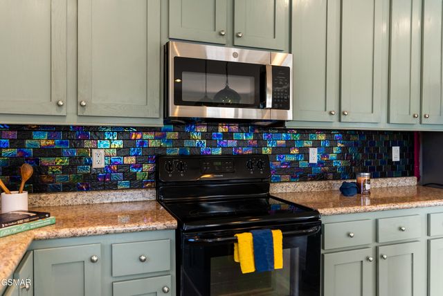 1514 Julia Allison Drive, Sevierville, TN 37876