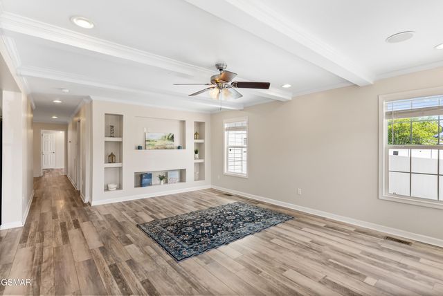 1514 Julia Allison Drive, Sevierville, TN 37876