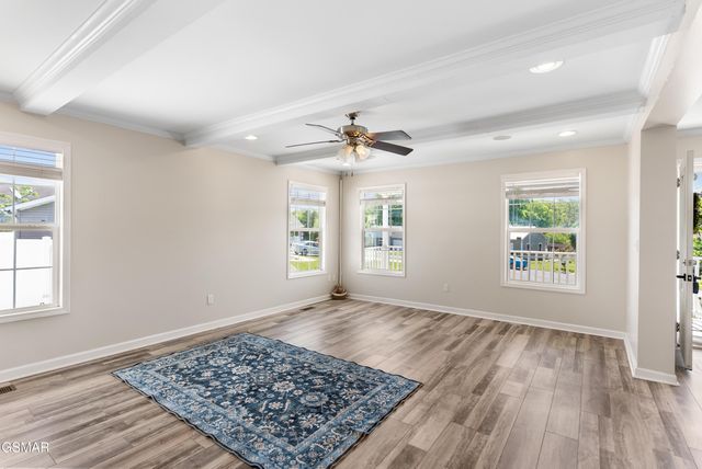 1514 Julia Allison Drive, Sevierville, TN 37876