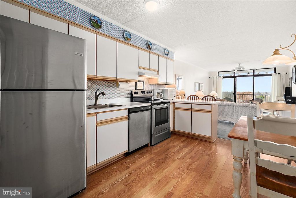 Image 12 of property listing at 13305 WIGHT ST #103, Ocean City, MD 21842