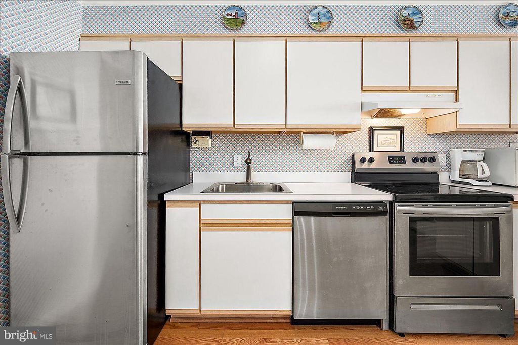 Image 13 of property listing at 13305 WIGHT ST #103, Ocean City, MD 21842