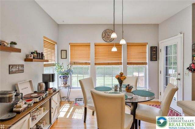 1360 Hennaberry Lane, Forks Twp, PA 18040