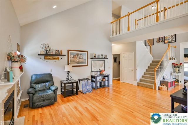 1360 Hennaberry Lane, Forks Twp, PA 18040