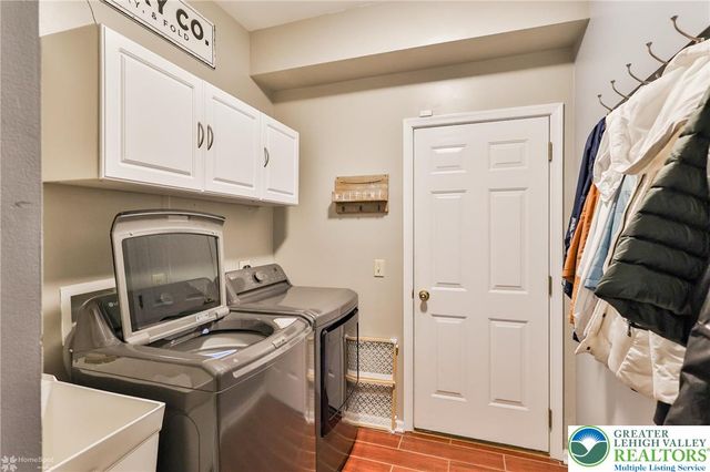 1360 Hennaberry Lane, Forks Twp, PA 18040