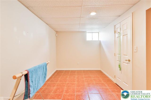 1360 Hennaberry Lane, Forks Twp, PA 18040