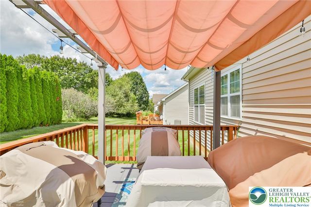 1360 Hennaberry Lane, Forks Twp, PA 18040