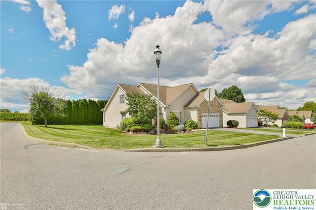 1360 Hennaberry Lane, Forks Twp, PA 18040