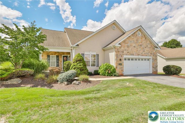 1360 Hennaberry Lane, Forks Twp, PA 18040