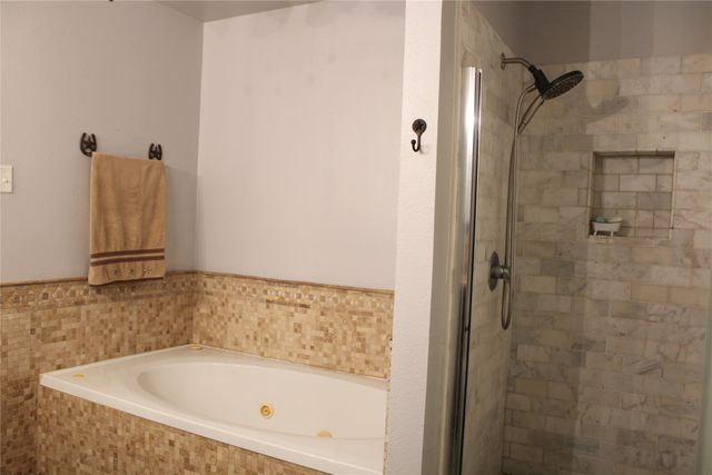 9612 West Highway 199, Poolville, TX 76487