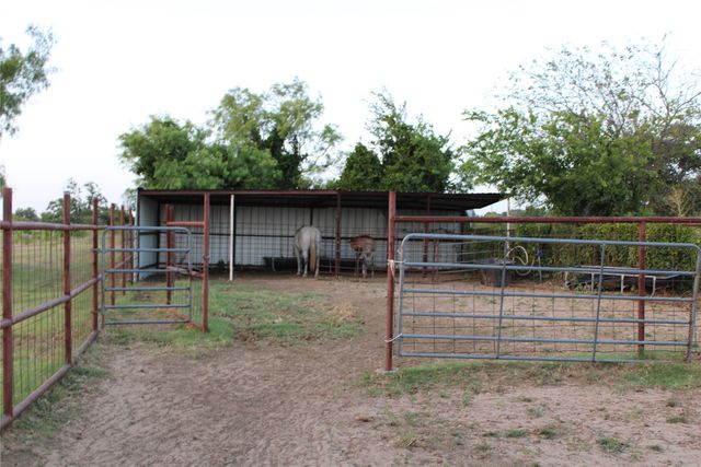 9612 West Highway 199, Poolville, TX 76487