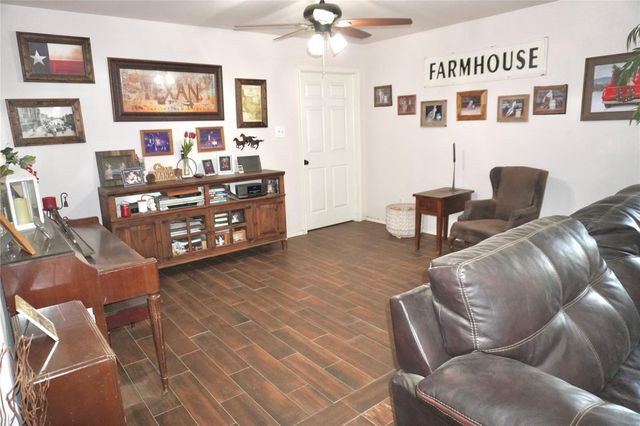 9612 West Highway 199, Poolville, TX 76487